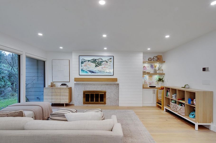 2159 Mcmullen Avenue Vancouver, BC - 4