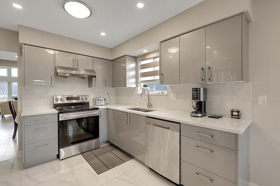 2624 Kitchener Street Vancouver, BC - 13