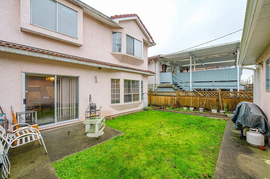 557 E 44th Avenue Vancouver, BC - 27