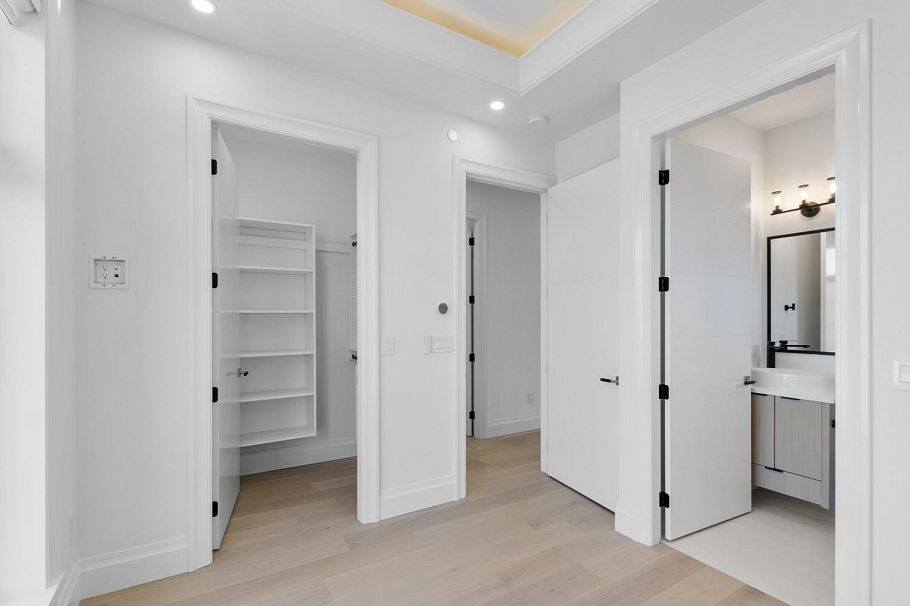 2246 W 20th Avenue Vancouver, BC - 20