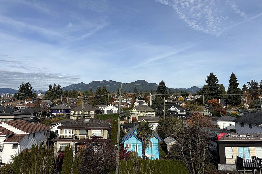 206 649 E 3rd Street North Vancouver, BC - 30