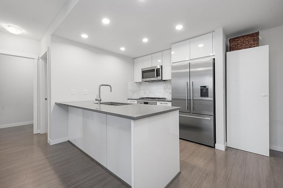 511 3281 E Kent Avenue North Avenue Vancouver, BC - 9