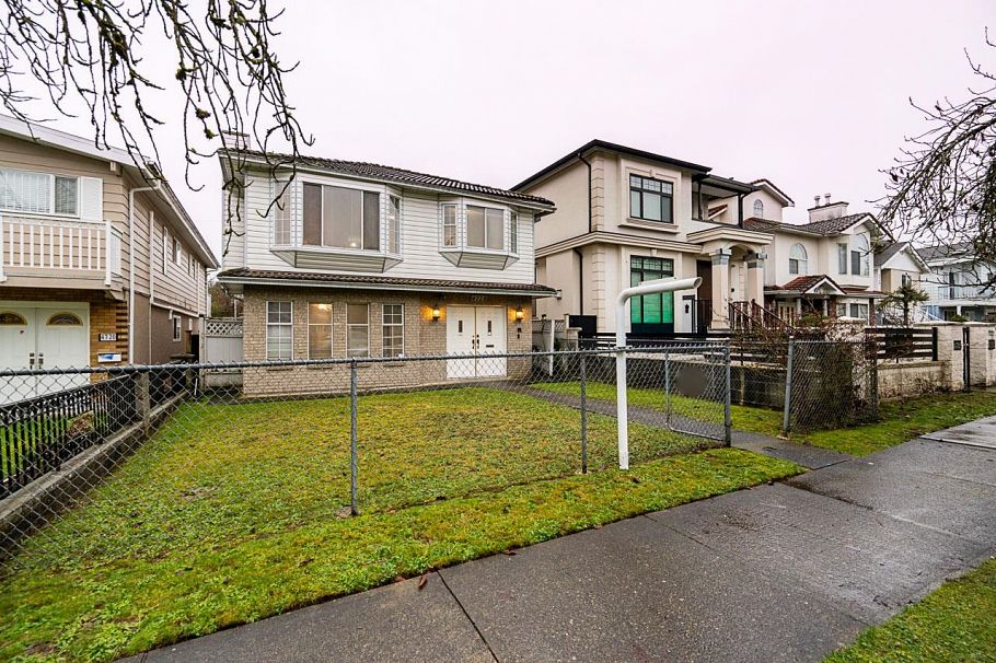 4728 Bruce Street Vancouver, BC - 2