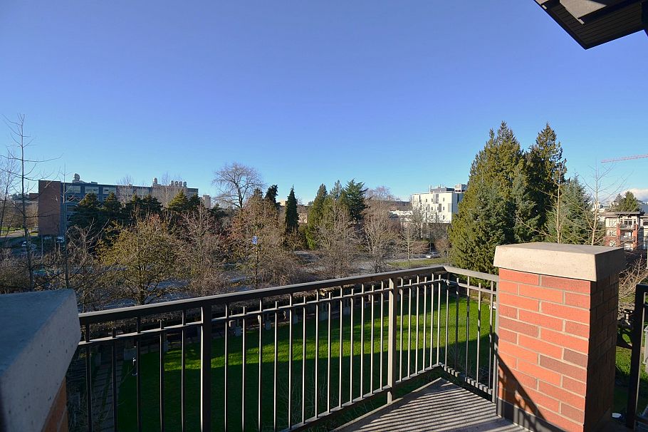 419 2280 Wesbrook Mall Vancouver, BC - 31