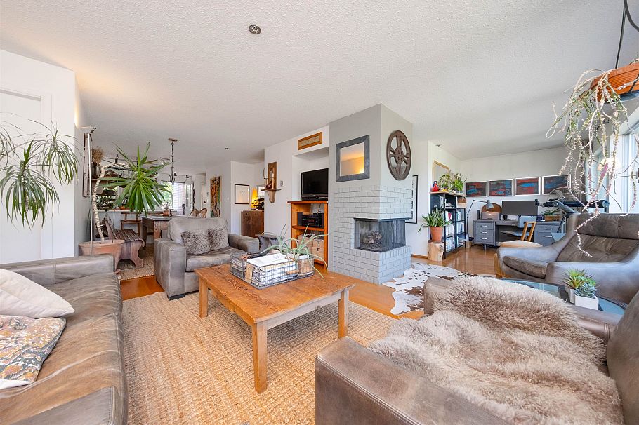 3645 W 17th Avenue Vancouver, BC - 29