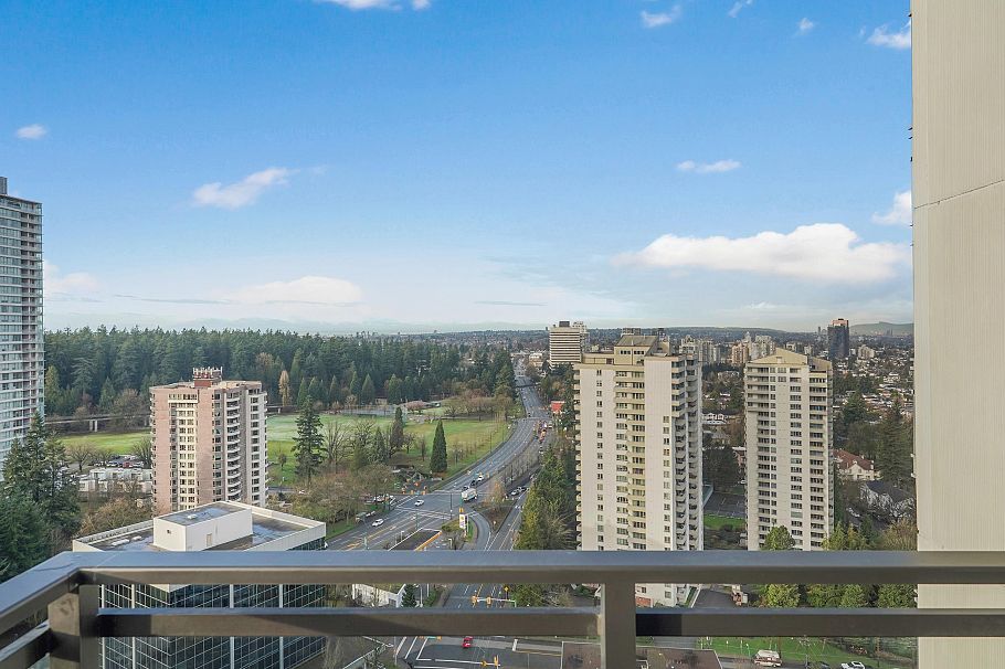 2406 5685 Halley Avenue Burnaby, BC - 11