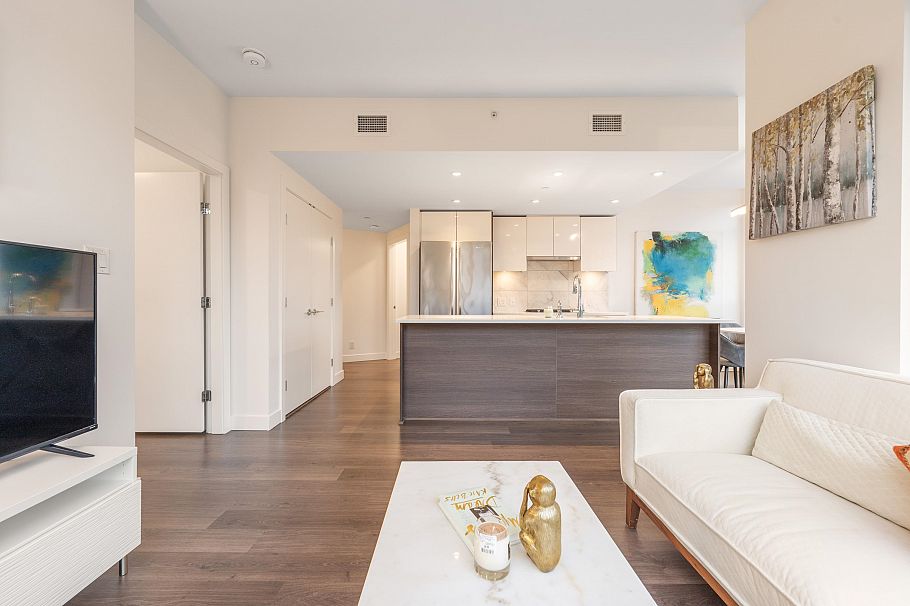 808 3557 Sawmill Crescent Vancouver, BC - 5