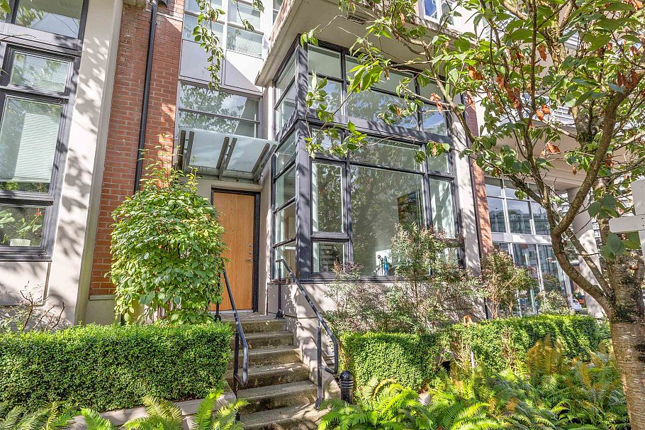 2727 Sophia Street Vancouver, BC - 3