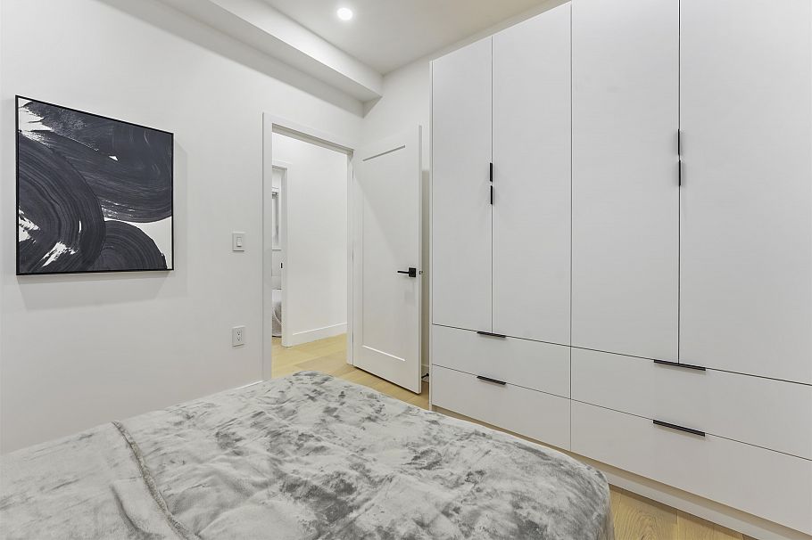 1 1322 E 13th Avenue Vancouver, BC - 23