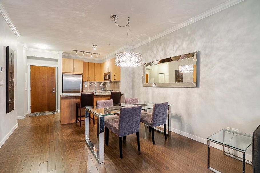 403 139 W 22nd Street North Vancouver, BC - 8