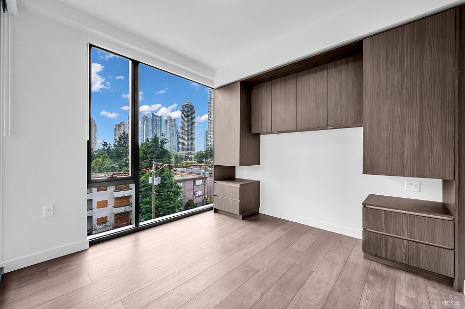 309 5987 Wilson Avenue Burnaby, BC - 17