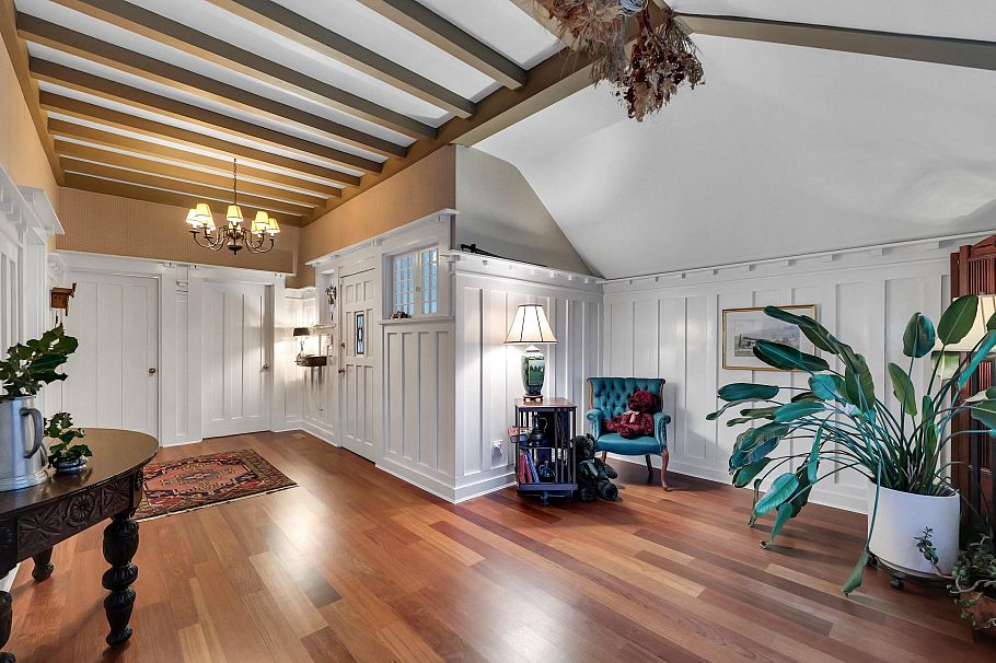 1509 Mahon Avenue North Vancouver, BC - 6