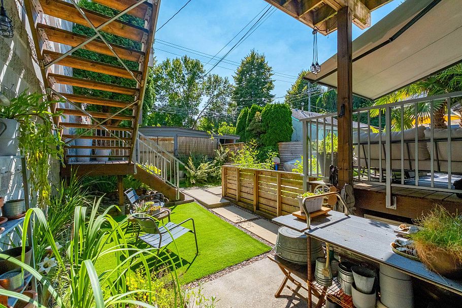 3645 W 17th Avenue Vancouver, BC - 2