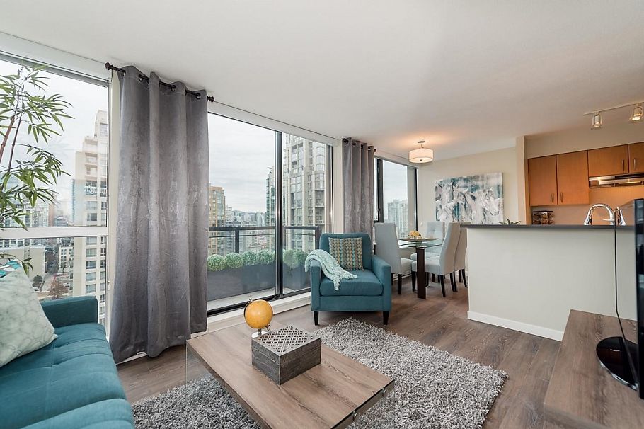 1801 1295 Richards Street Vancouver, BC - 2