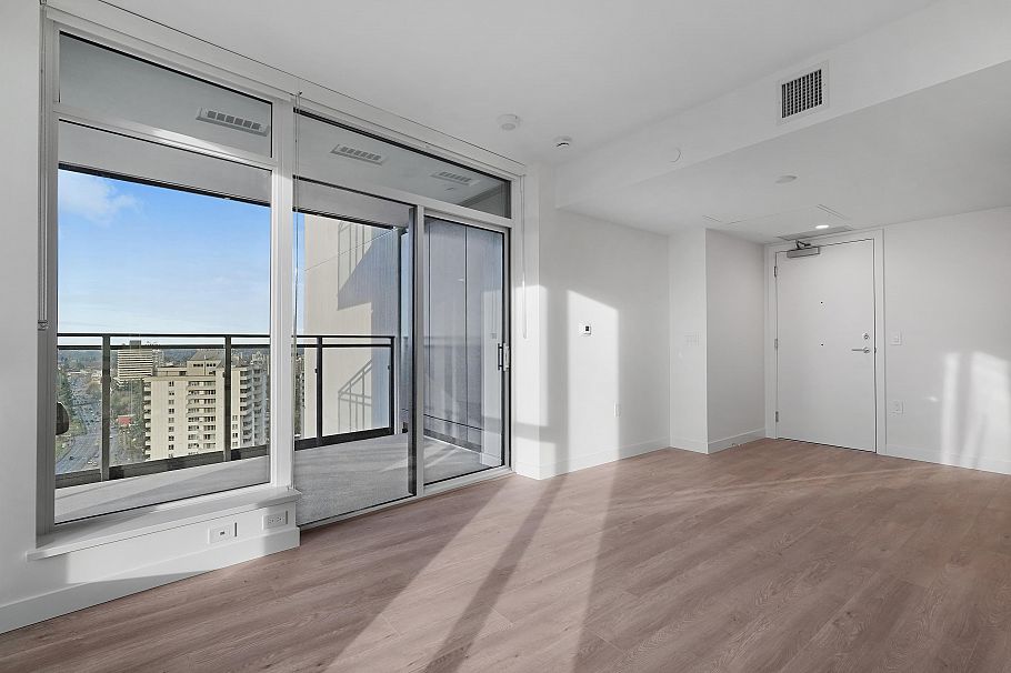 2406 5685 Halley Avenue Burnaby, BC - 1