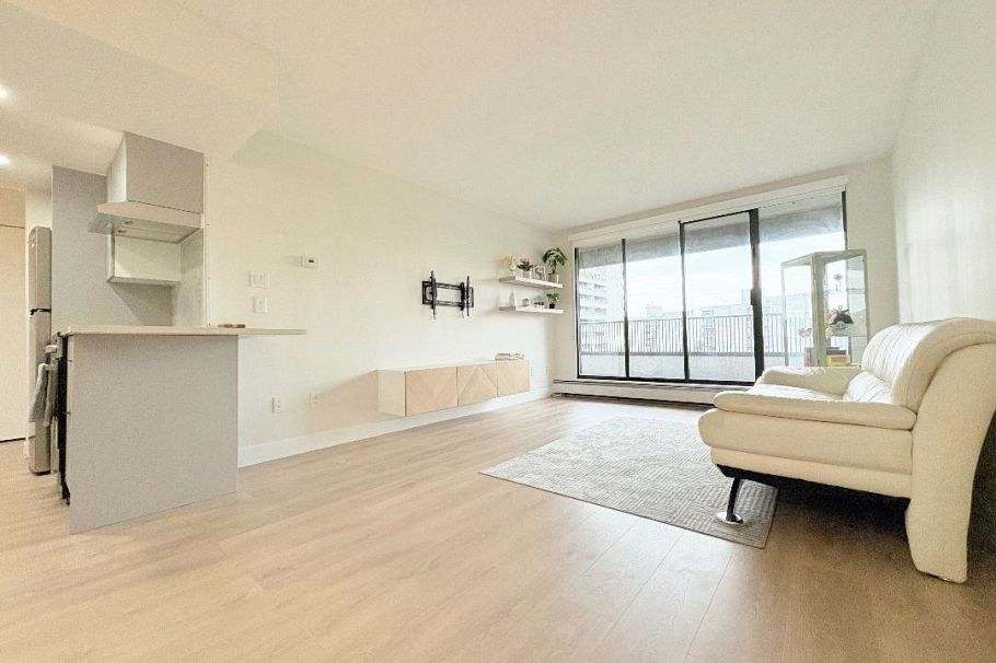 1006 4194 Maywood Street Burnaby, BC - 1