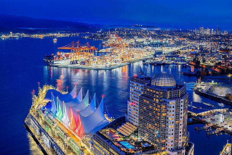 3301 1011 W Cordova Street Vancouver, BC - 3