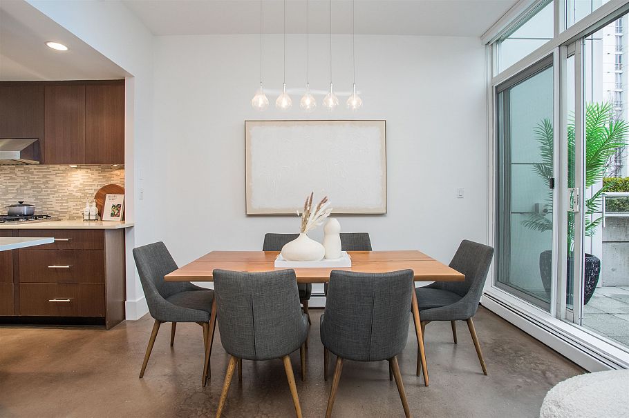 THA 1199 Marinaside Crescent Vancouver, BC - 5