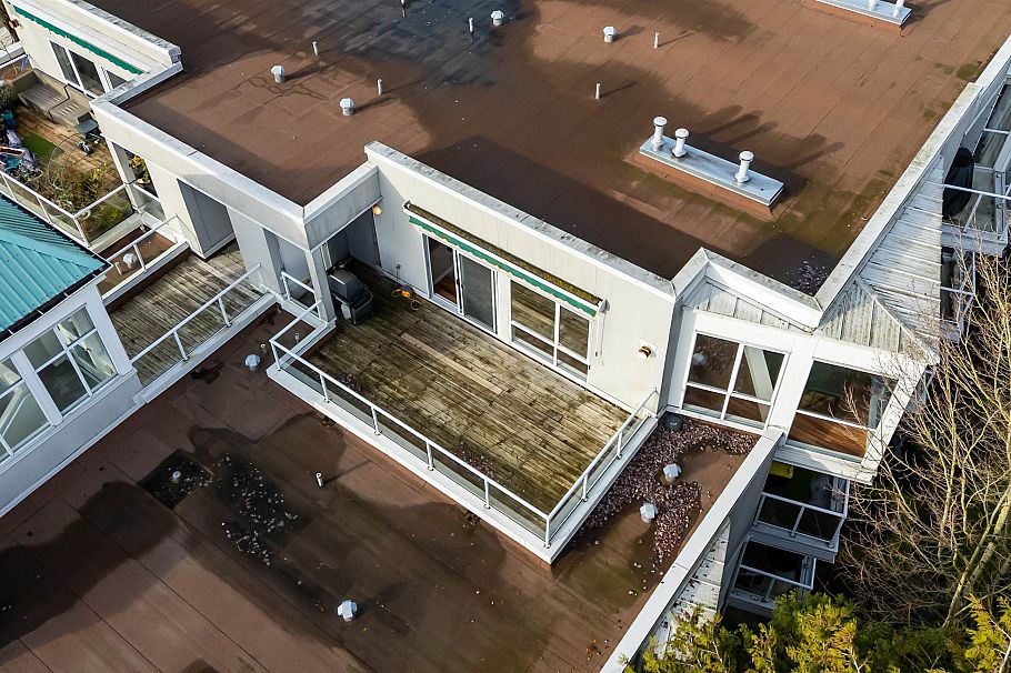 407 8460 Jellicoe Street Vancouver, BC - 27