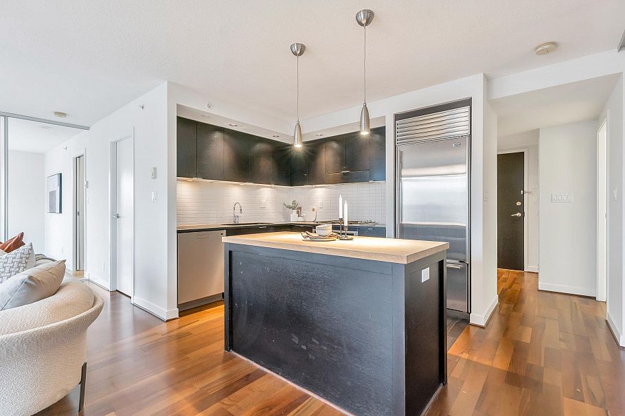 1003 1055 Homer Street Vancouver, BC - 16