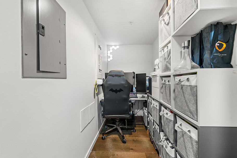 1004 1887 Crowe Street Vancouver, BC - 21