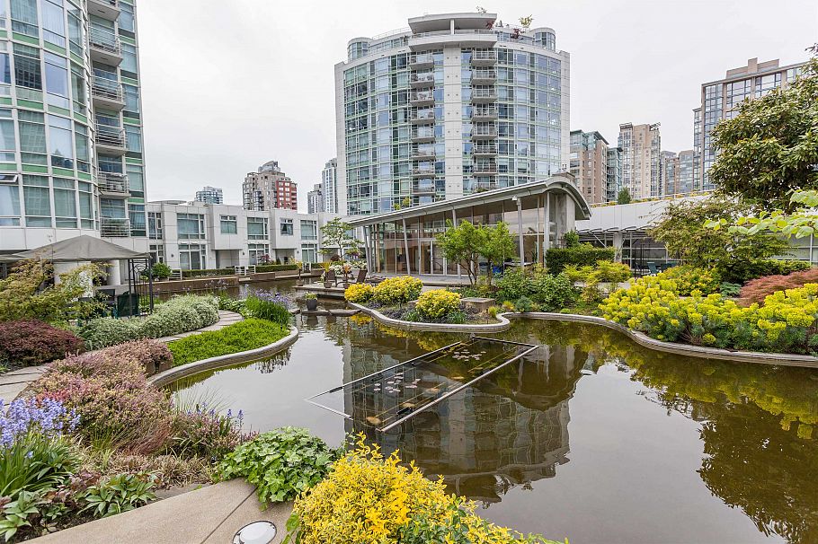 THA 1199 Marinaside Crescent Vancouver, BC - 39