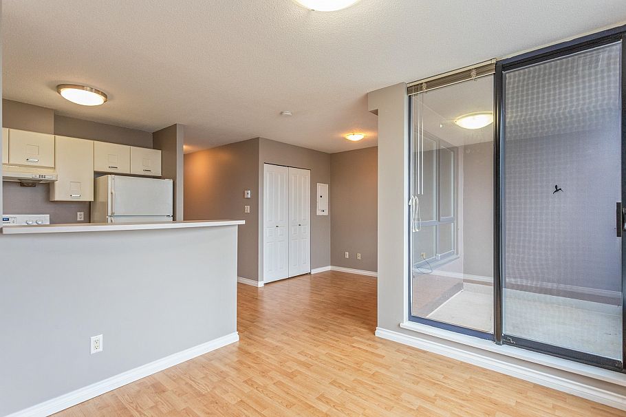 803 3438 Vanness Avenue Vancouver, BC - 1