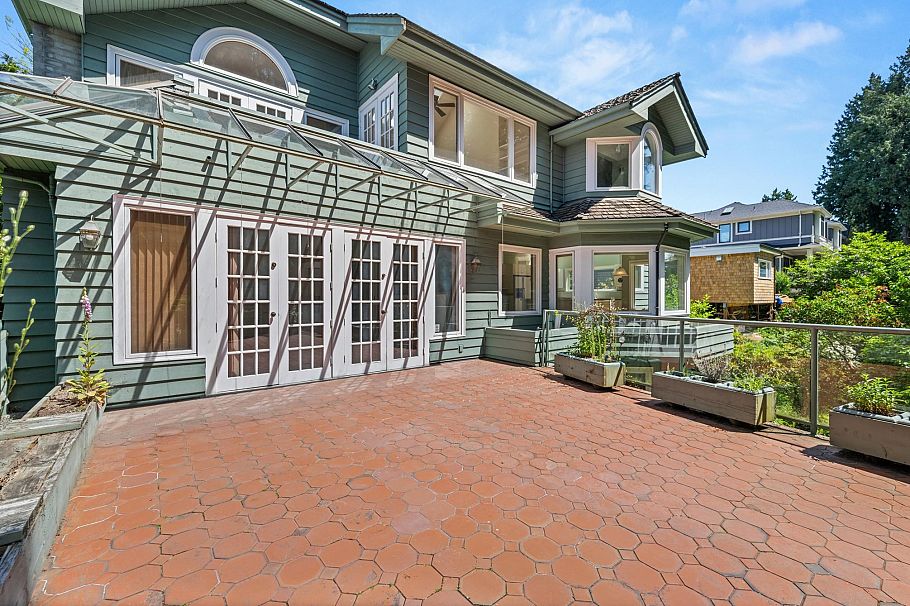 3470 W 43rd Avenue Vancouver, BC - 31