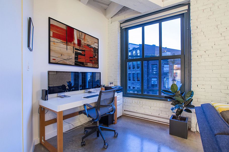 303 55 E Cordova Street Vancouver, BC - 4