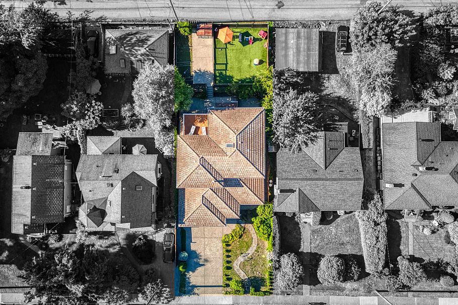 826 E 13th Street North Vancouver, BC - 39