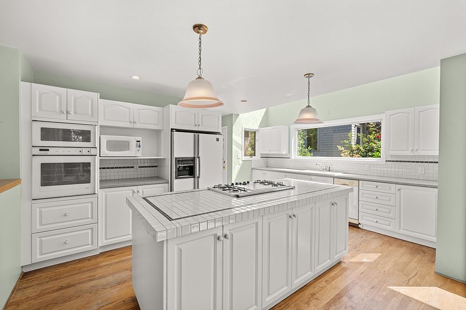 3470 W 43rd Avenue Vancouver, BC - 12