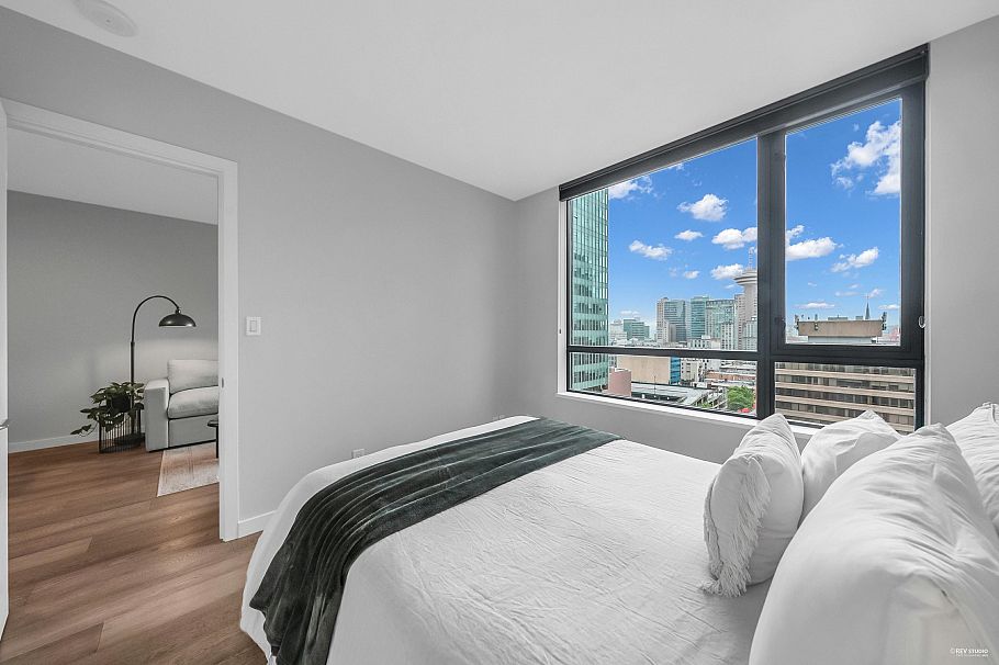 1907 788 Richards Street Vancouver, BC - 16