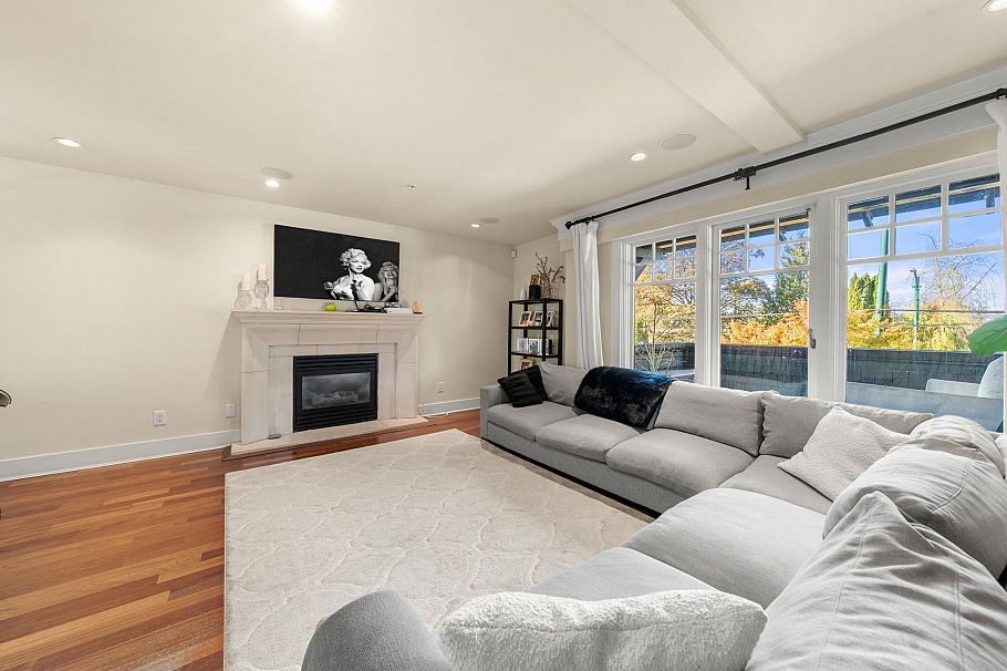 2216 Macdonald Street Vancouver, BC - 5