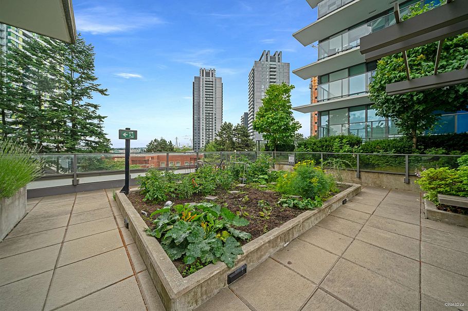 2401 8189 Cambie Street Vancouver, BC - 25