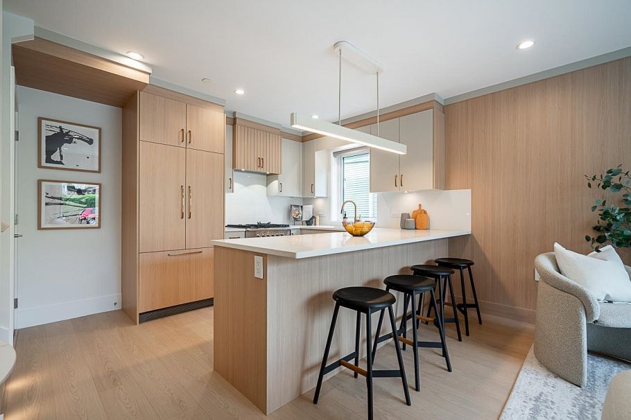 1 1816 E 3rd Avenue Vancouver, BC - 5