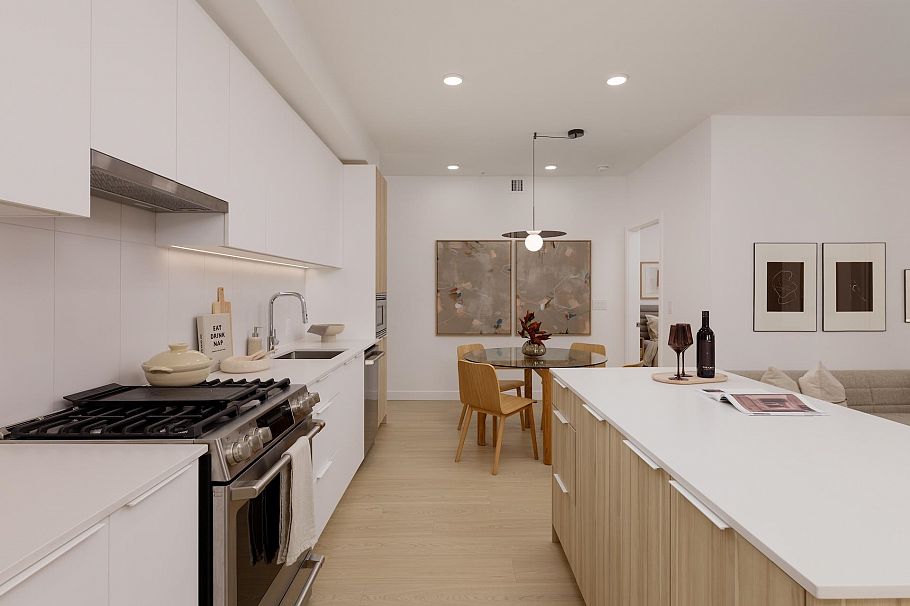 308 2450 Garden Drive Vancouver, BC - 4