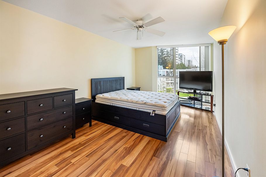 407 8460 Jellicoe Street Vancouver, BC - 17
