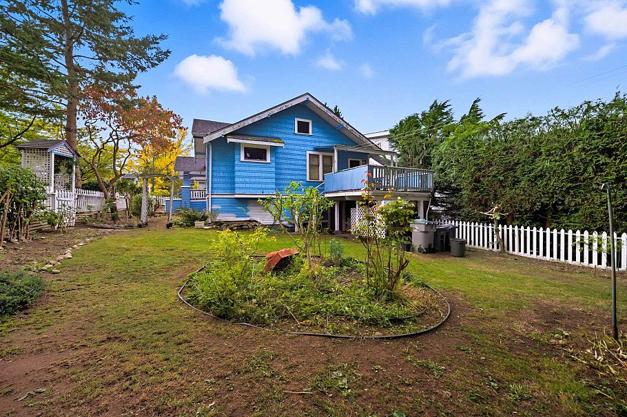 3791 Inverness Street Vancouver, BC - 1