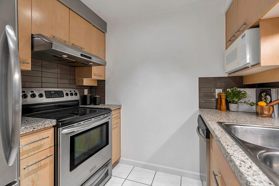 8A 199 Drake Street Vancouver, BC - 13