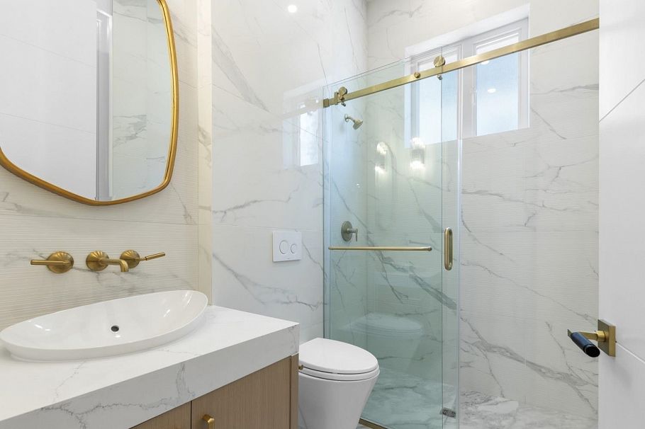 2246 W 20th Avenue Vancouver, BC - 12