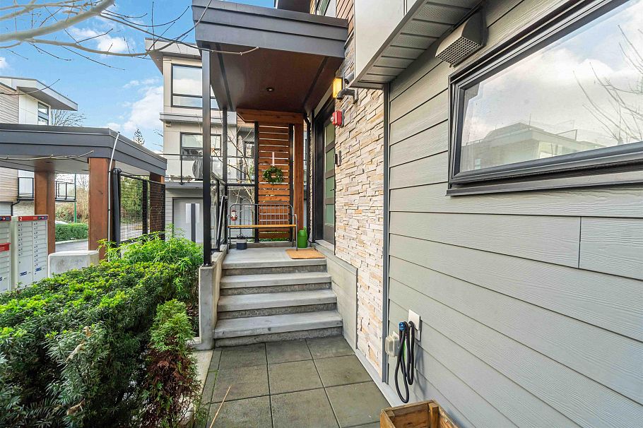 8 856 Orwell Street Vancouver, BC - 36
