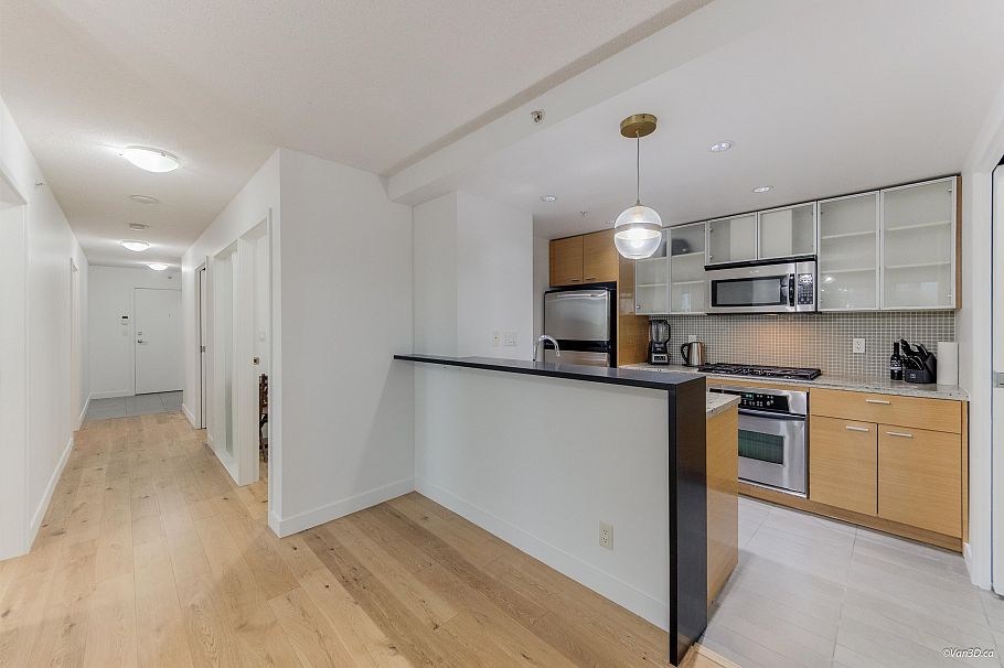703 33 Smithe Street Vancouver, BC - 8
