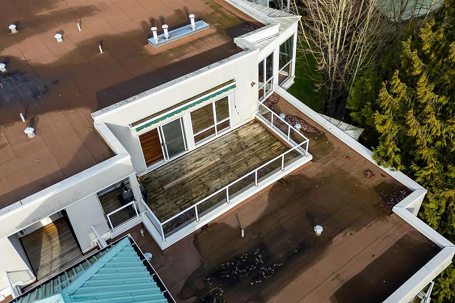 407 8460 Jellicoe Street Vancouver, BC - 24