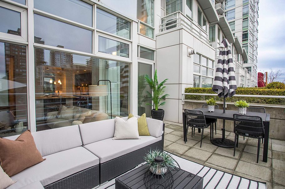 THA 1199 Marinaside Crescent Vancouver, BC - 24