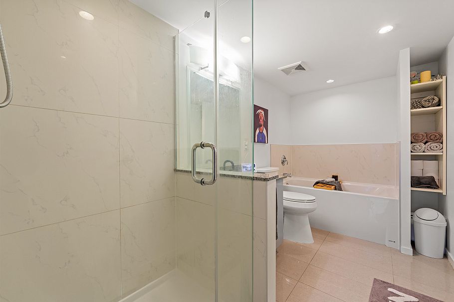 1004 1887 Crowe Street Vancouver, BC - 16