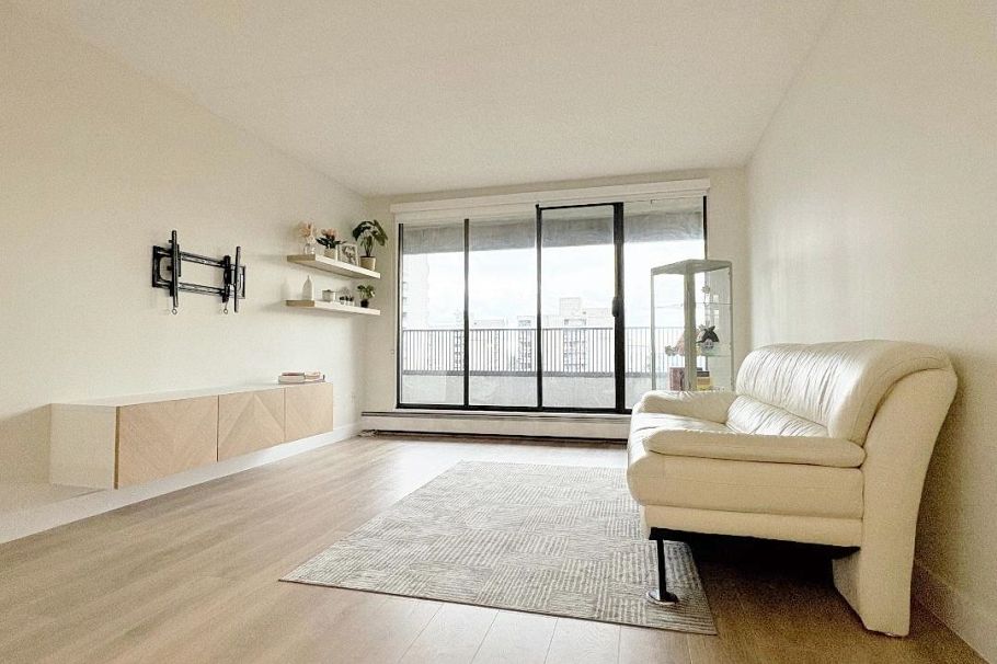 1006 4194 Maywood Street Burnaby, BC - 2