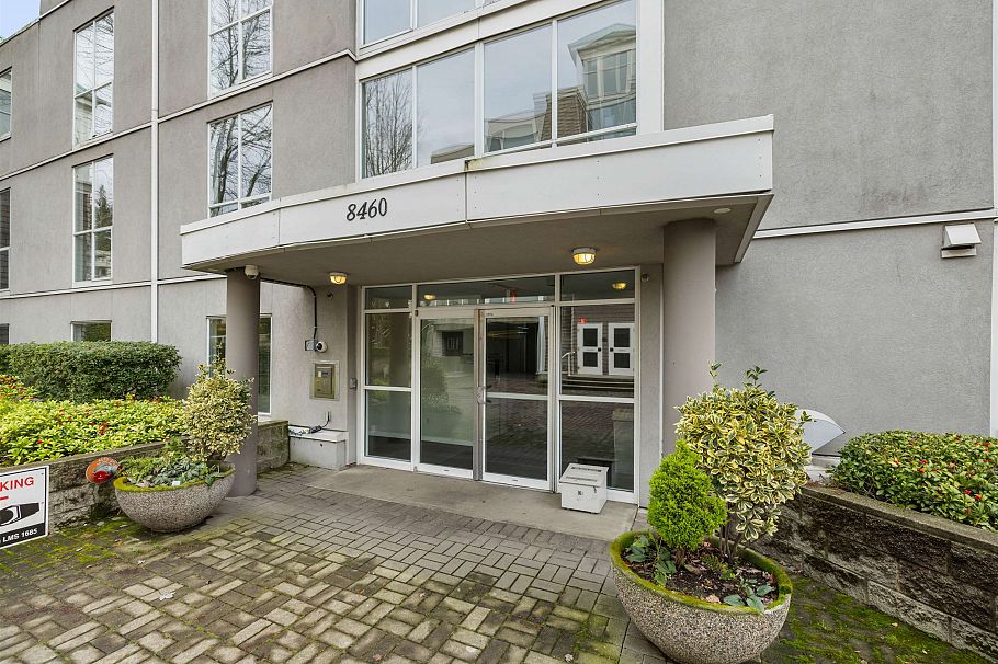 407 8460 Jellicoe Street Vancouver, BC - 23