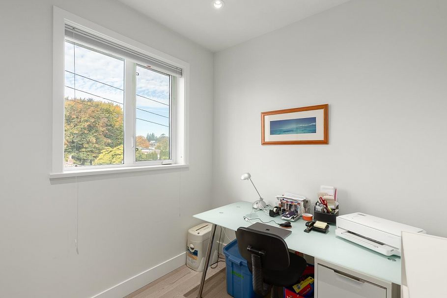 220 E 40th Avenue Vancouver, BC - 21