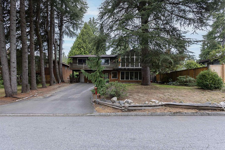 2488 Belloc Street North Vancouver, BC - 27