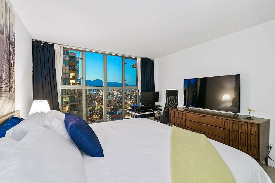 2001 1128 Quebec Street Vancouver, BC - 16